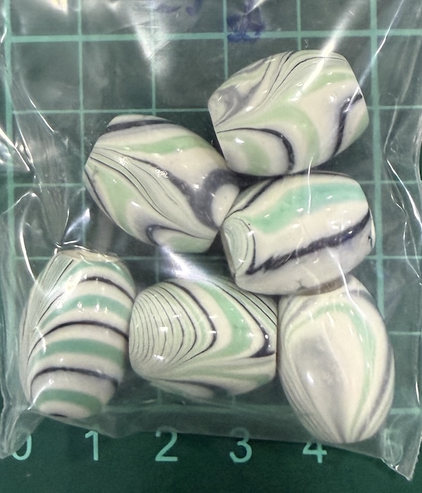 Bead Oval 20x15mm Green